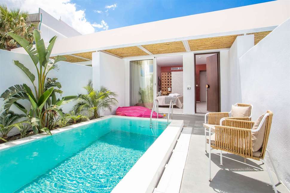 Stijlvolle suite van Kouros Exclusive Boutique hotel op Rhodos met privé zwembad