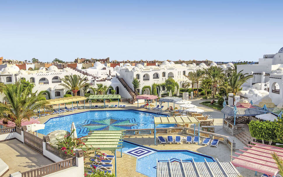 Het zwembad van Arabella Azur Resort in Hurghada
