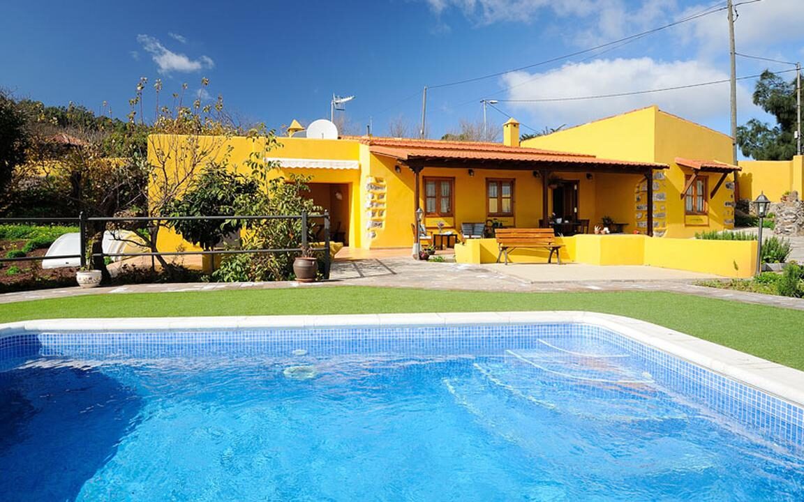 Voorbeeld van een vrijstaande villa met privézwembad bij Finca La Majadera op Tenerife
