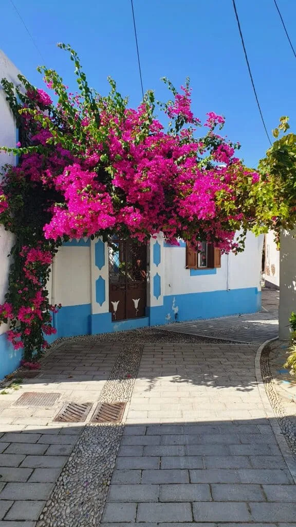 Straatje in Koskinou / kleinschalige hotels