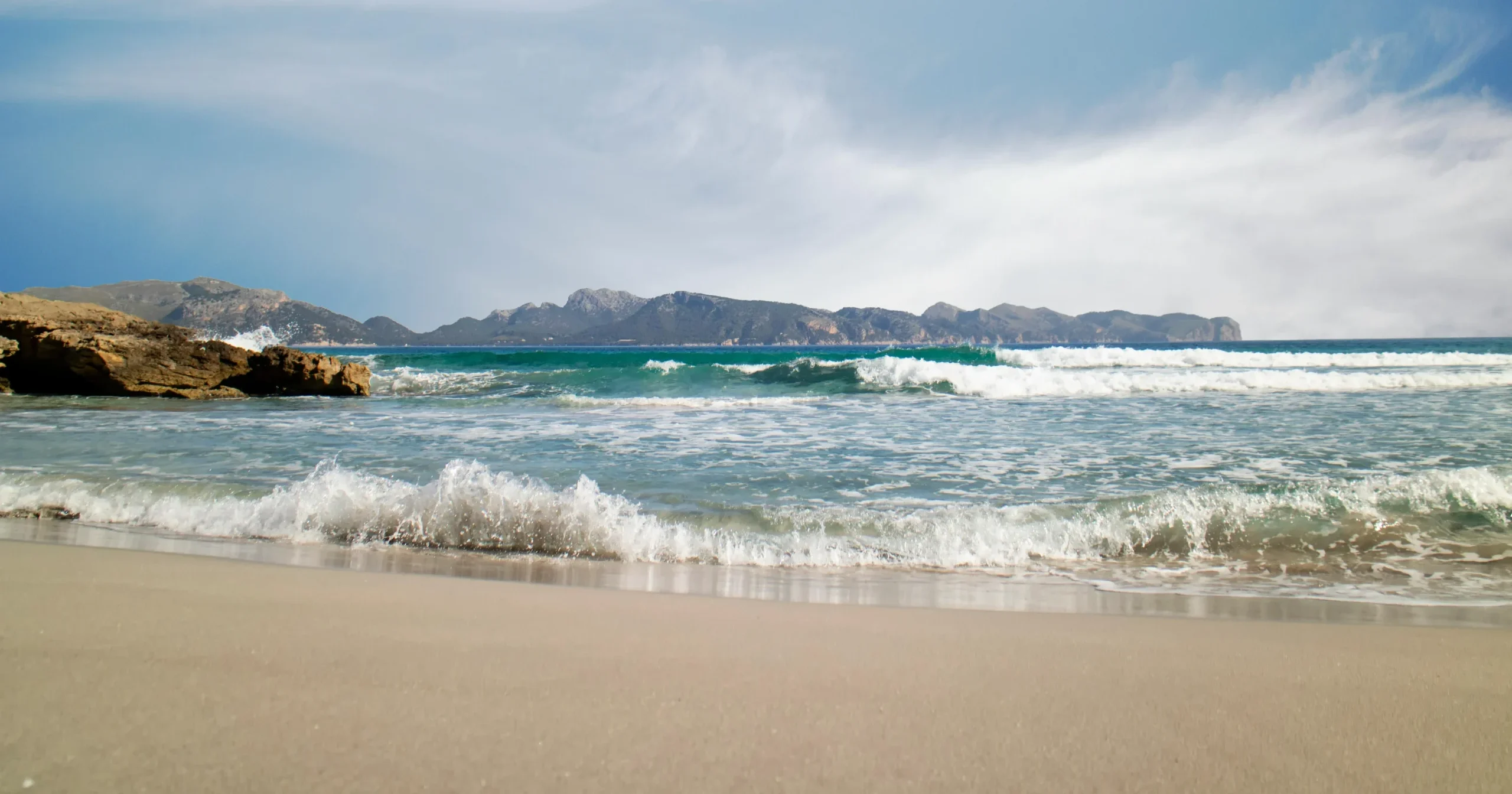 Strand op Mallorca in Spanje / kleinschalige hotels