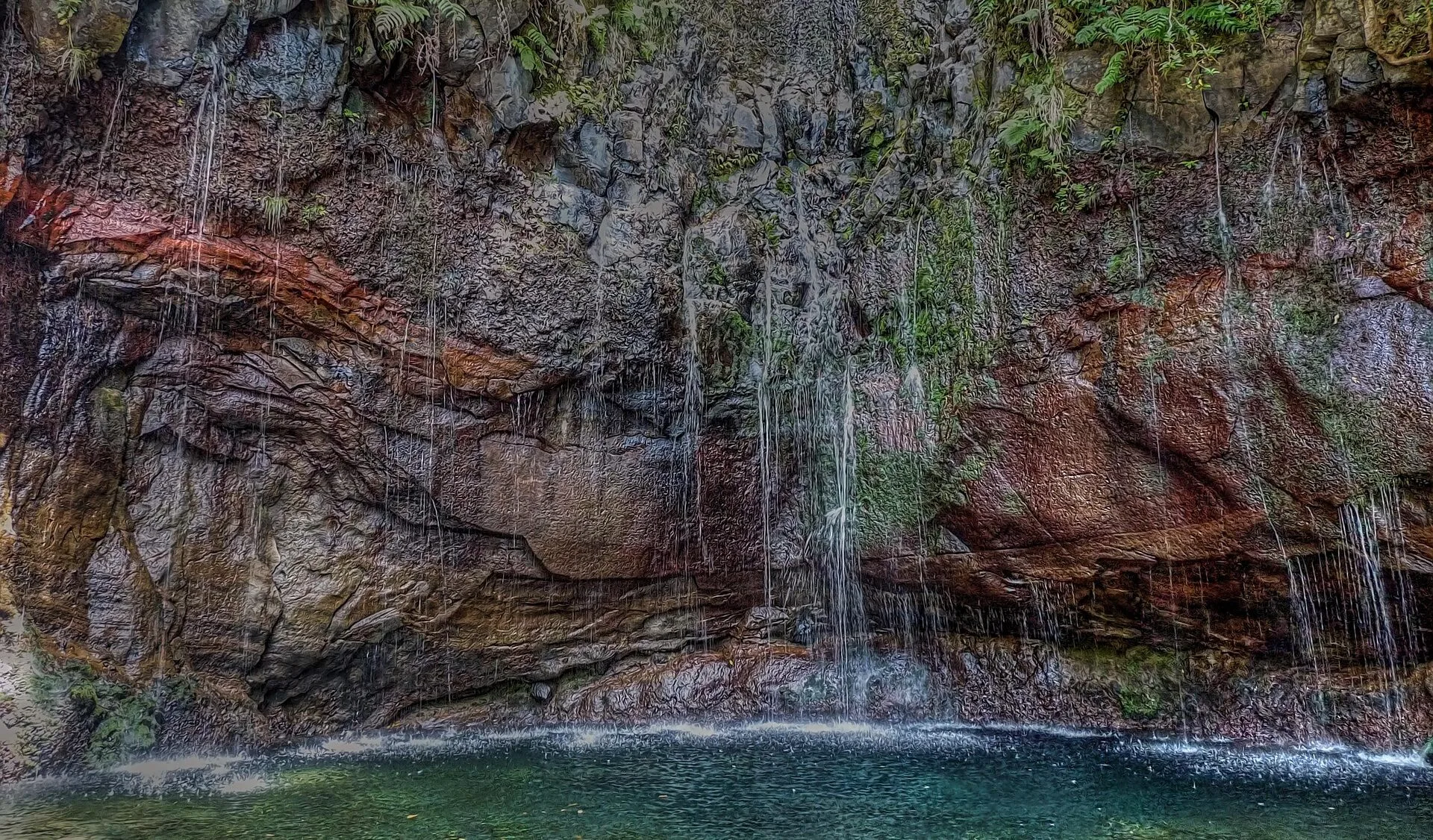 Levada das 25 Fontes op Madeira / kleinschalige hotels